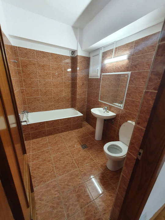 VANZARE IMOBIL BIROURI | DOROBANȚI - A.S.E. - POLONA